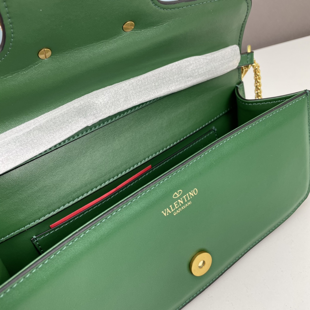 VALENTINO LOCÒ VLogo Signature chain shoulder bag