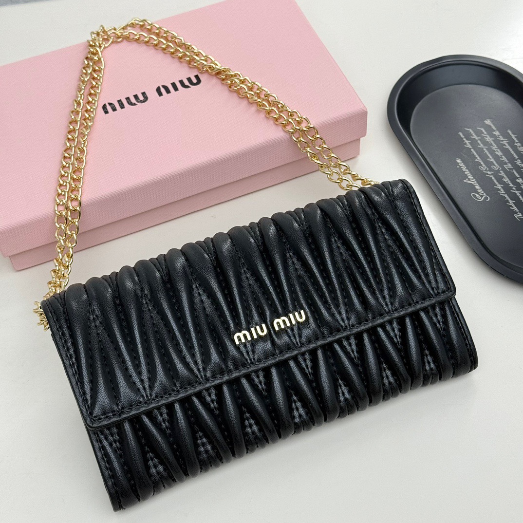 MIUMIU Chain Bag