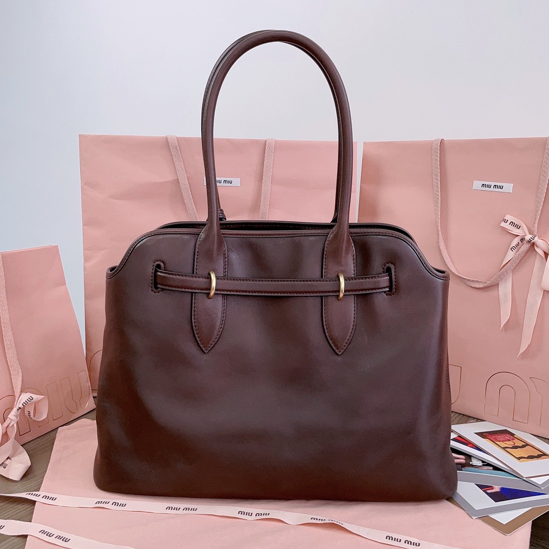 Top version miumiu sheepskin aventure naa tote handbag