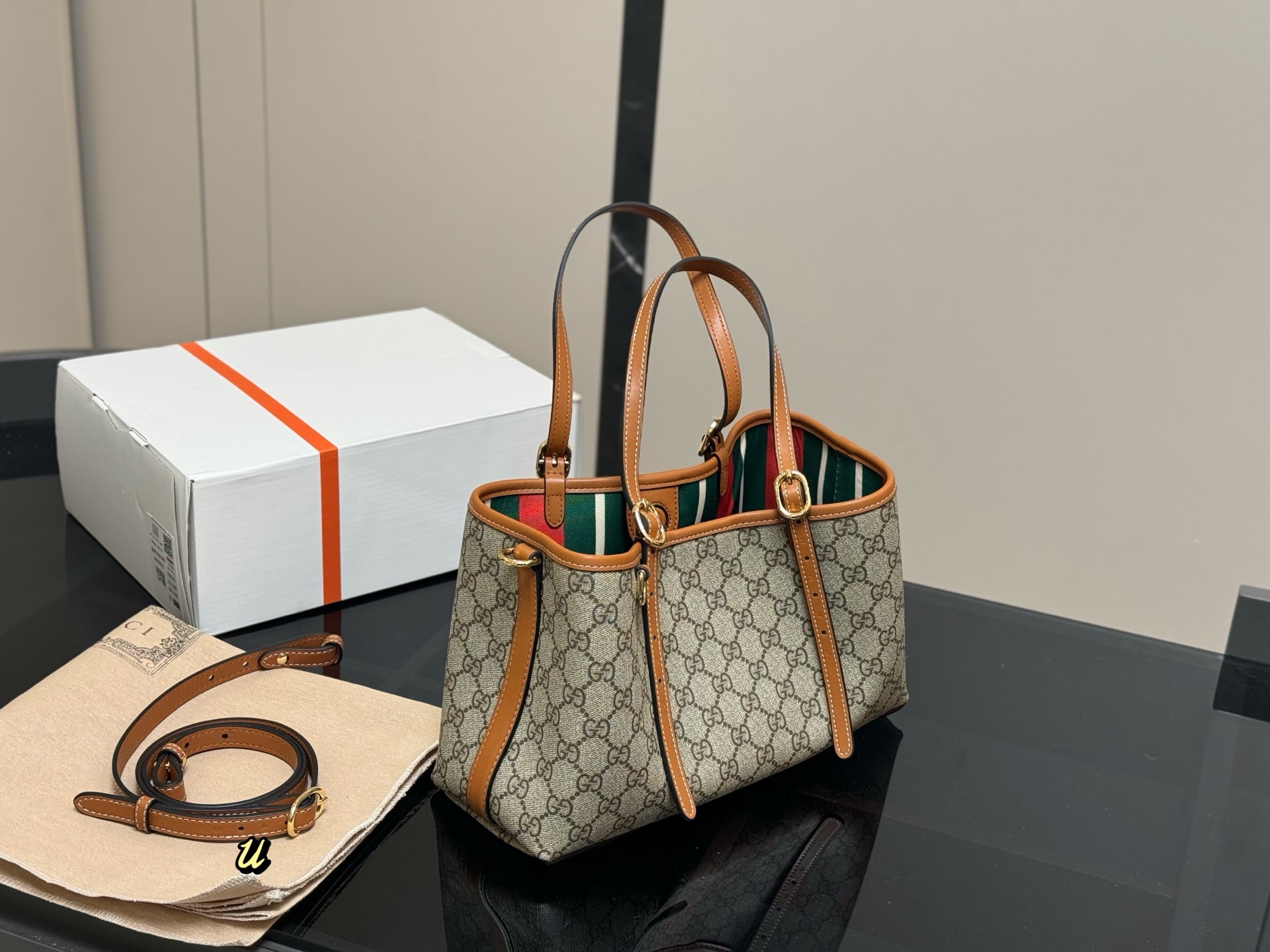 Gucci tote GG bag