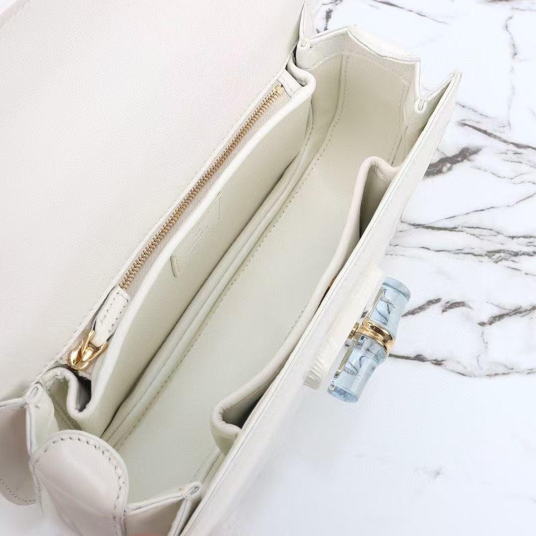 Gucci underarm handbags of top quality