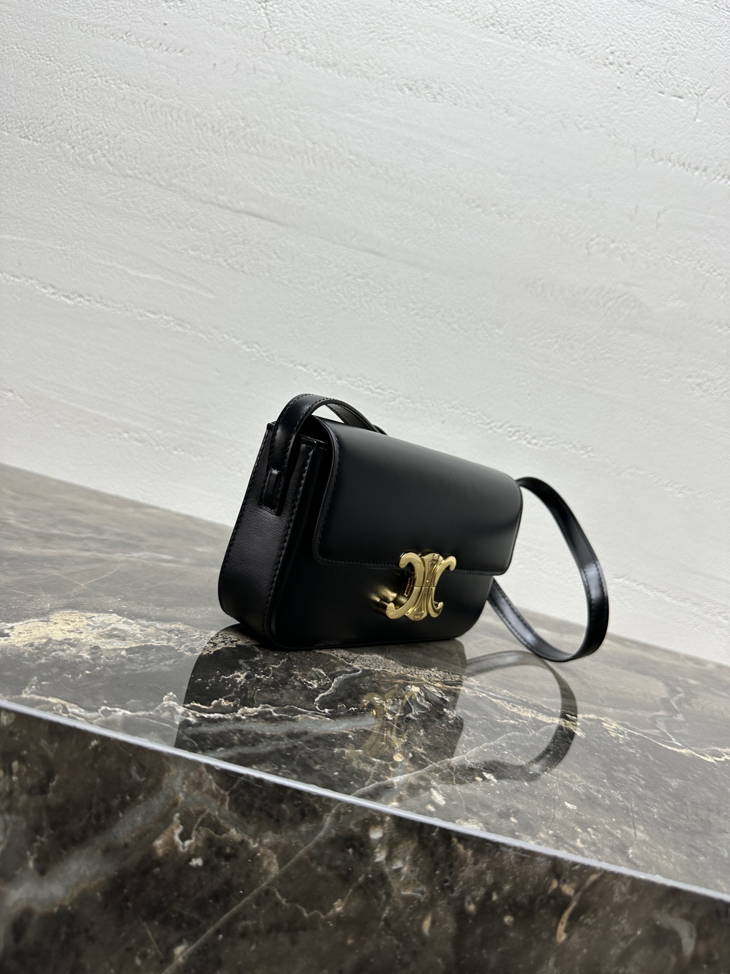 Top version Celine TRIOMPHE Cowhide Shoulder Bag