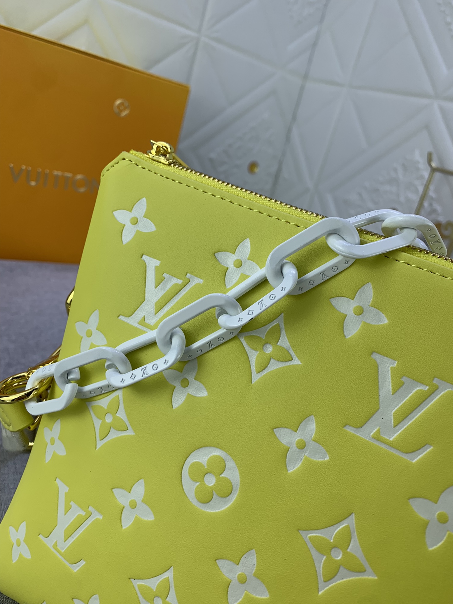 LV Coussin shoulder chain handbag