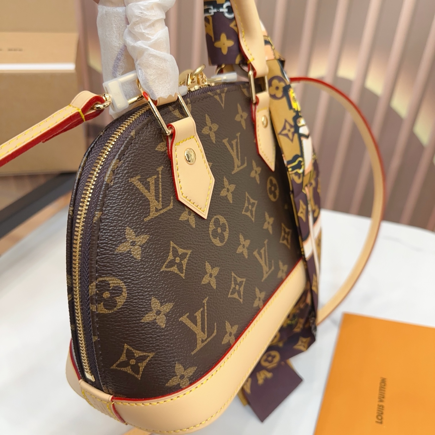 Louis Vuitton LV alma bag shell shoulder retiro bag