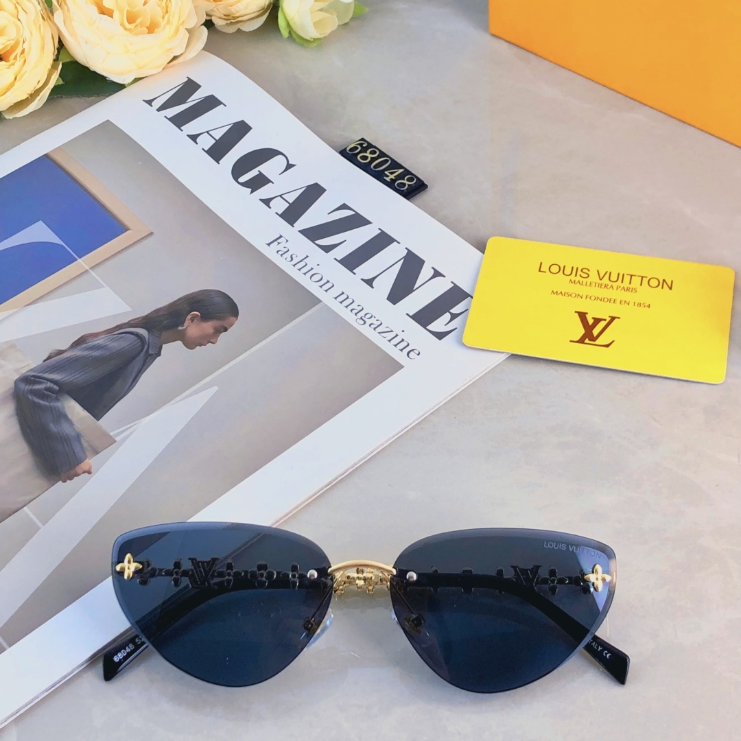 LV chain sunglasses
