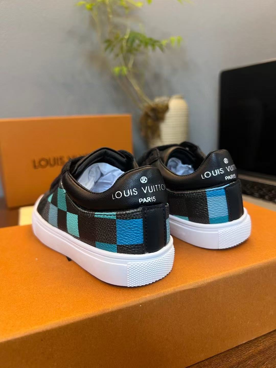 LV children's shoes