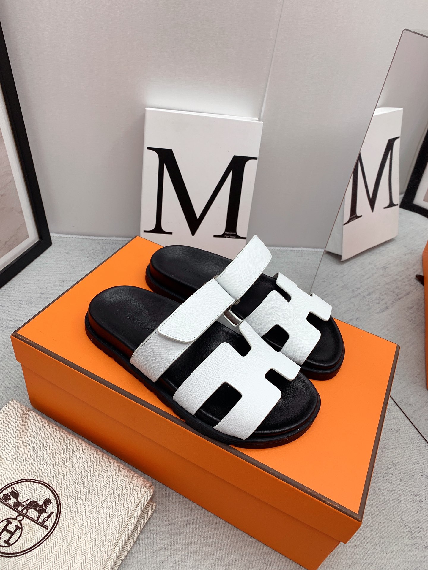 High quality Hermes Couple Sandals unisex slippers