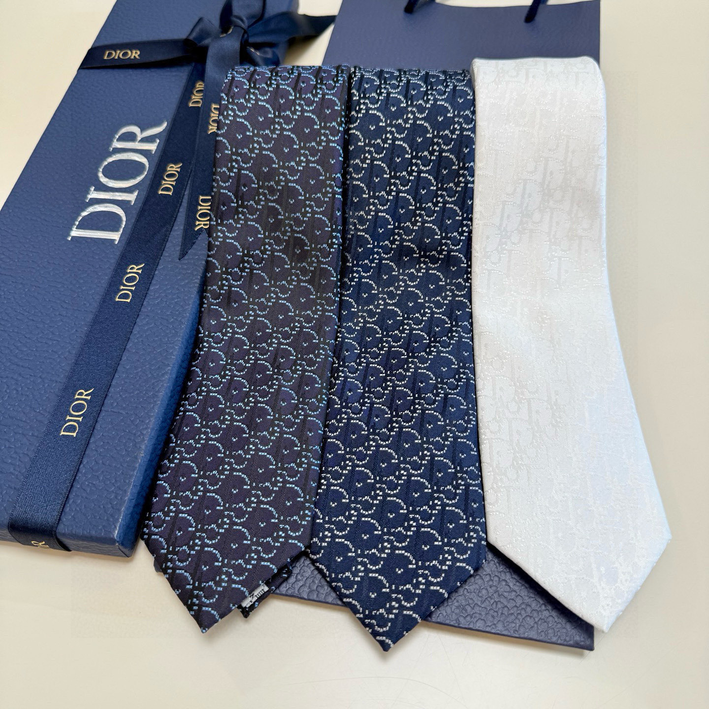 Dior Men's CD Embroidered Collar Tie