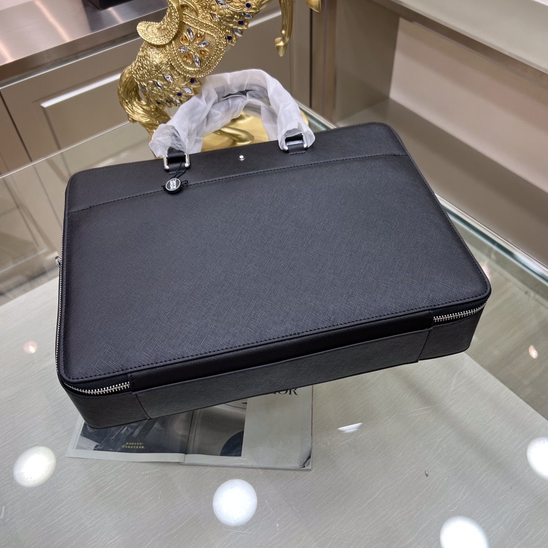 Top version Montblanc International black handbag