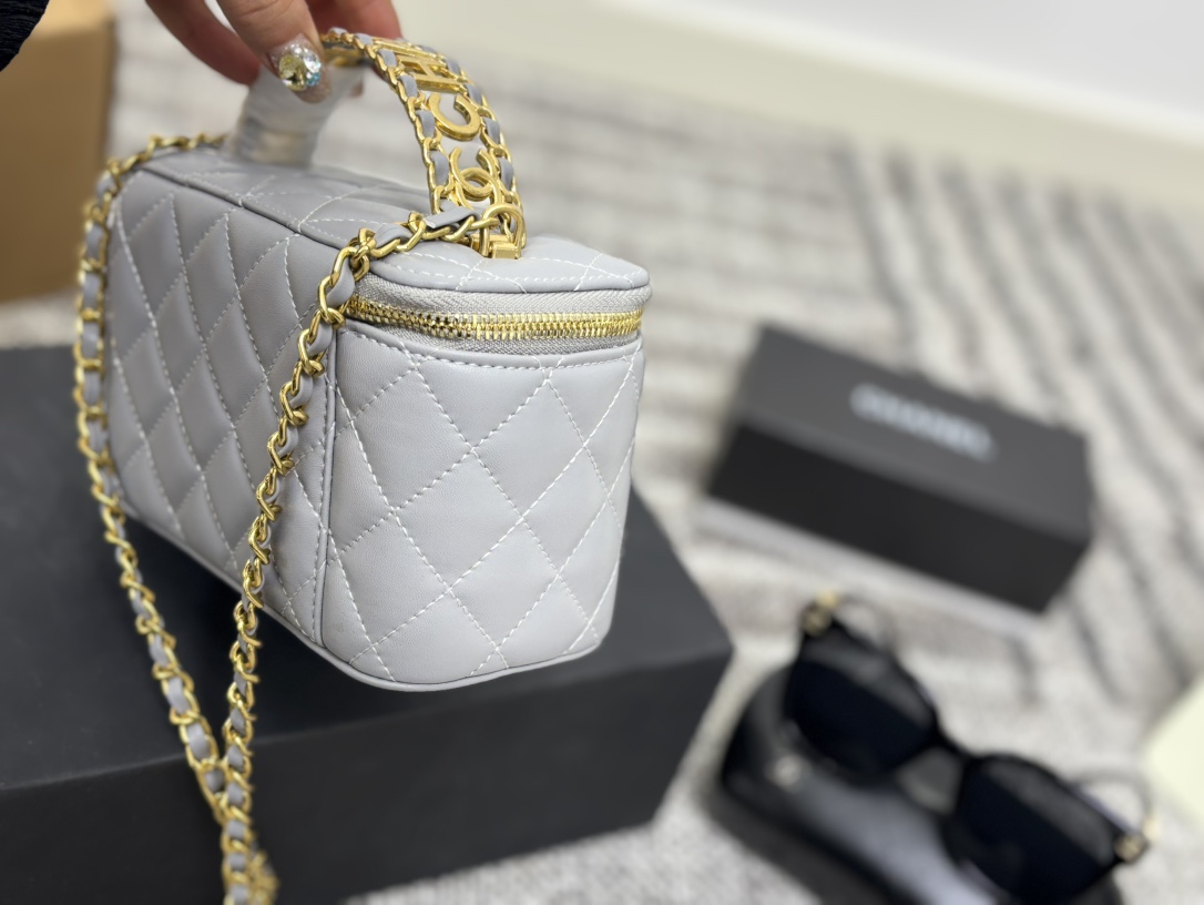 Chanel shoulder crossbody makeup bag  Free glasses provided