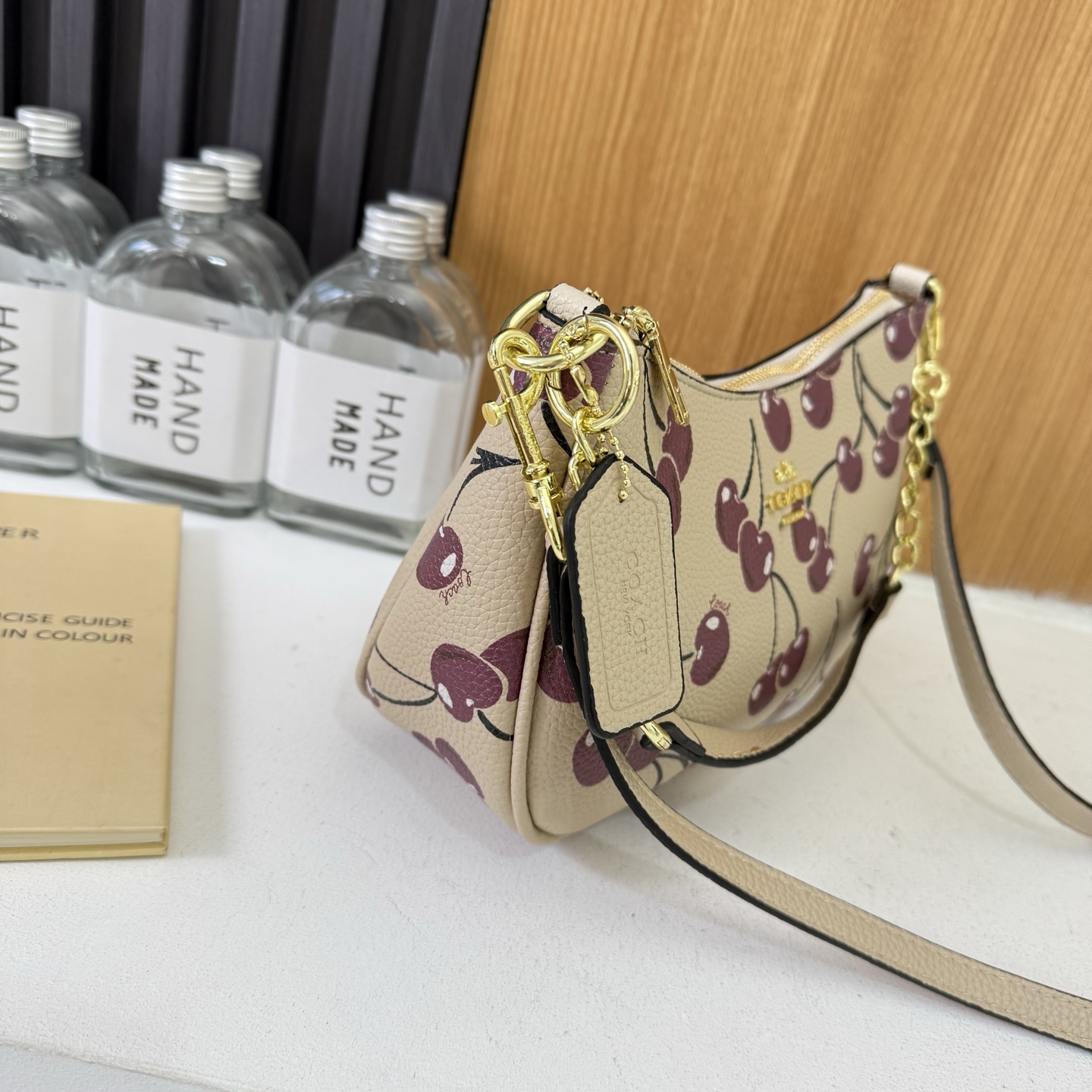 Coach crossbody Bag 8A quality