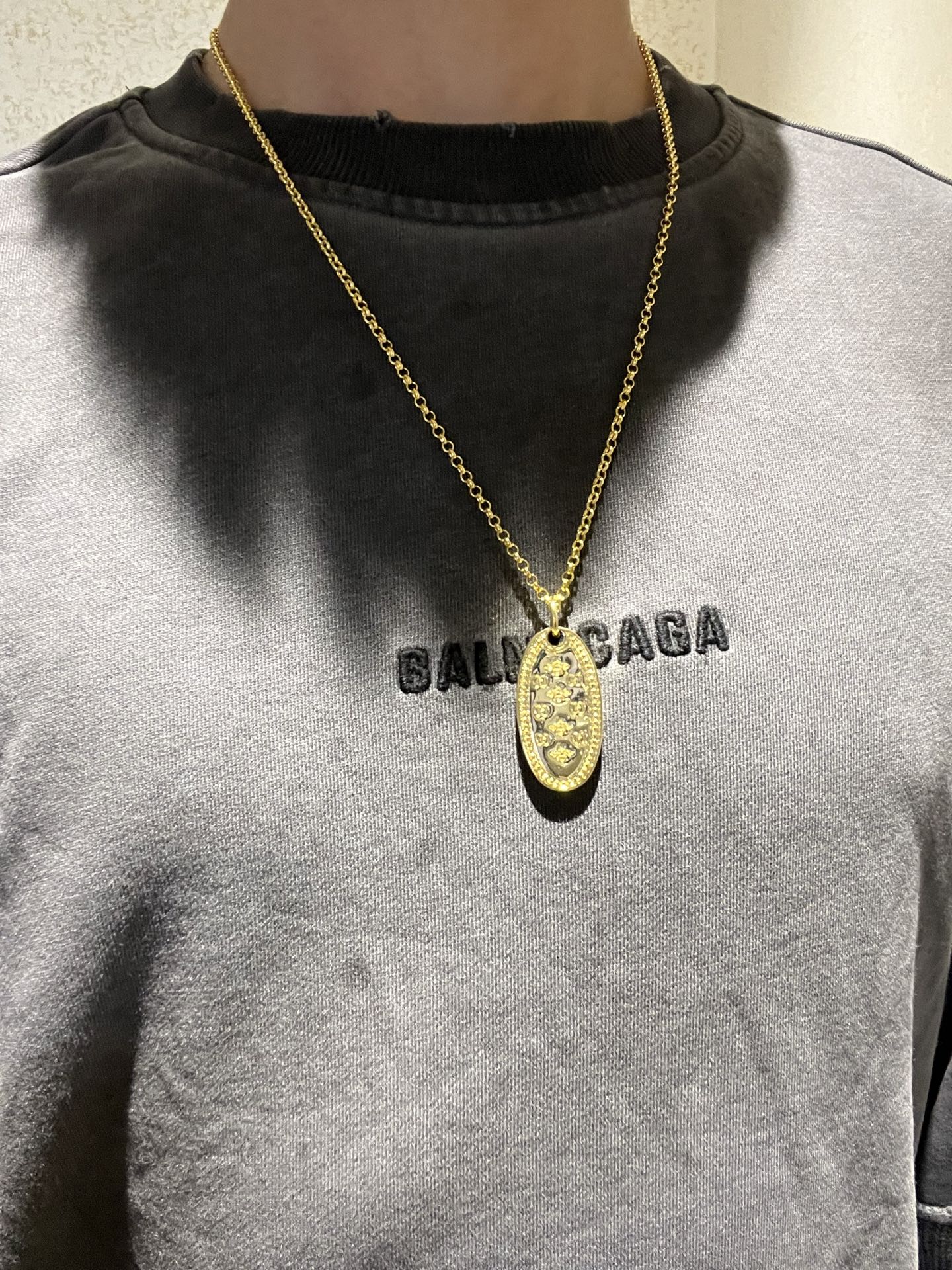 Gucci pendant necklace