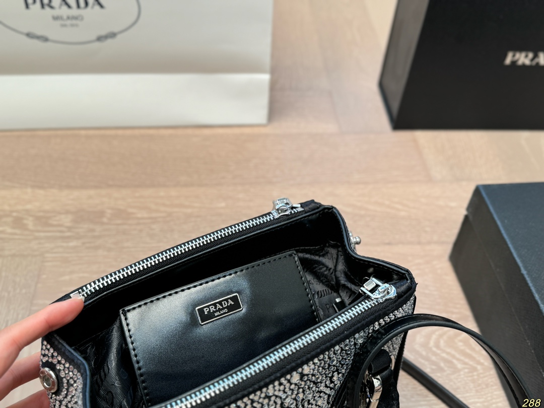Prada rock crystal BlingBling Diamond handbag