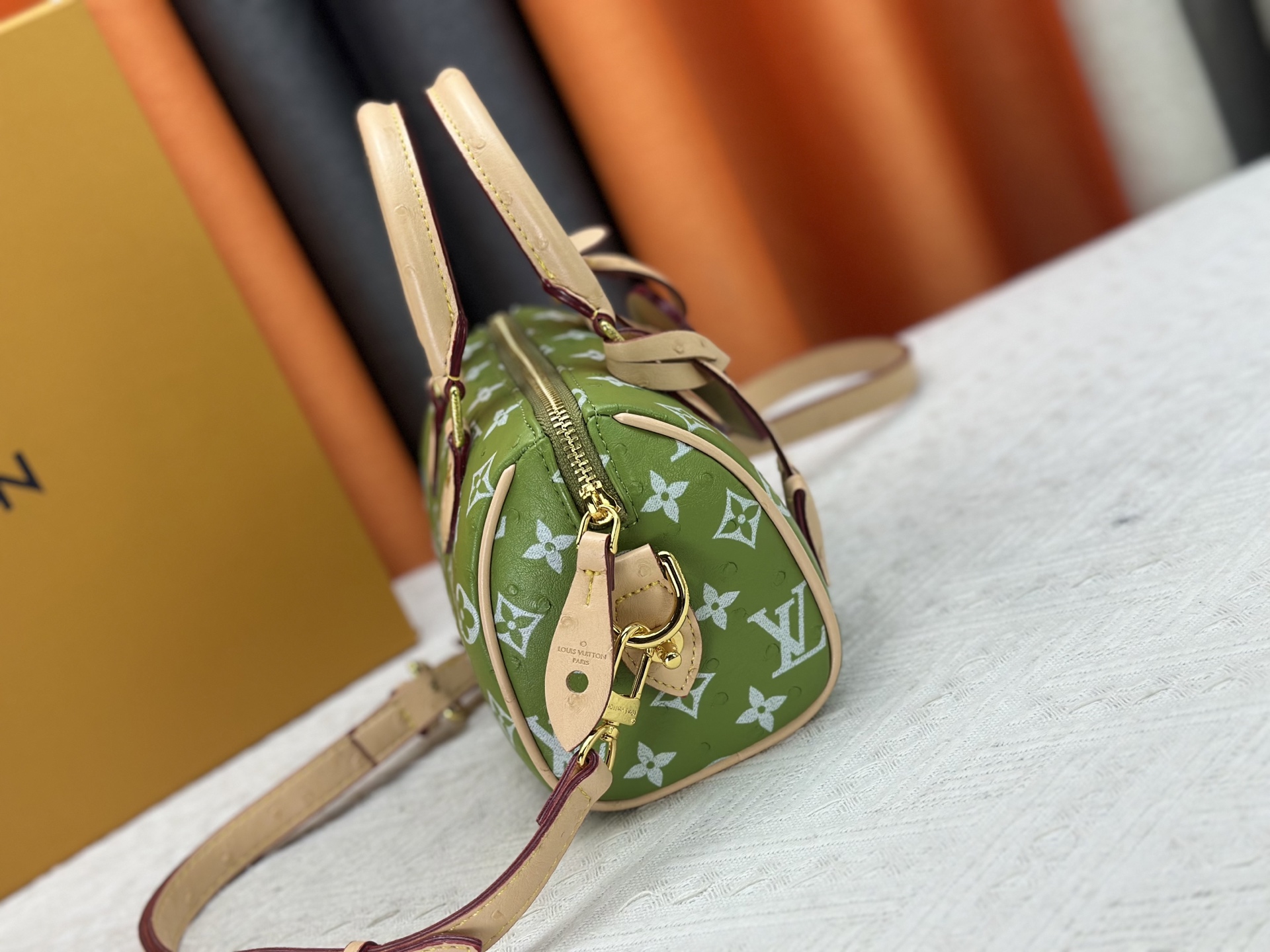 LV Speedy18 Monogram version shoulder bag