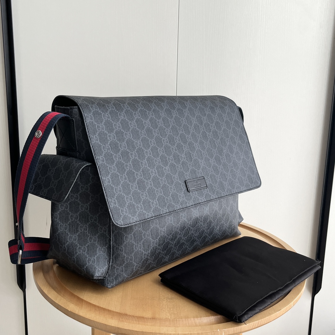 Gucci diaper shoulder crossbody bag