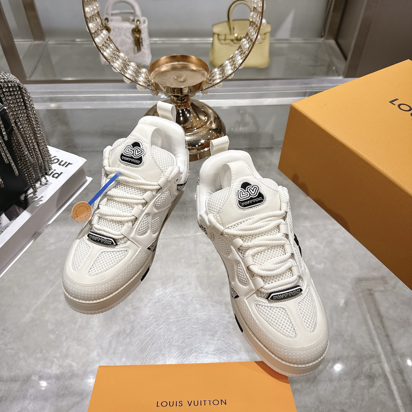 LV Trainer Sneakers  New trending skateboard shoes LOUIS VUITTON Trainer Sneaker