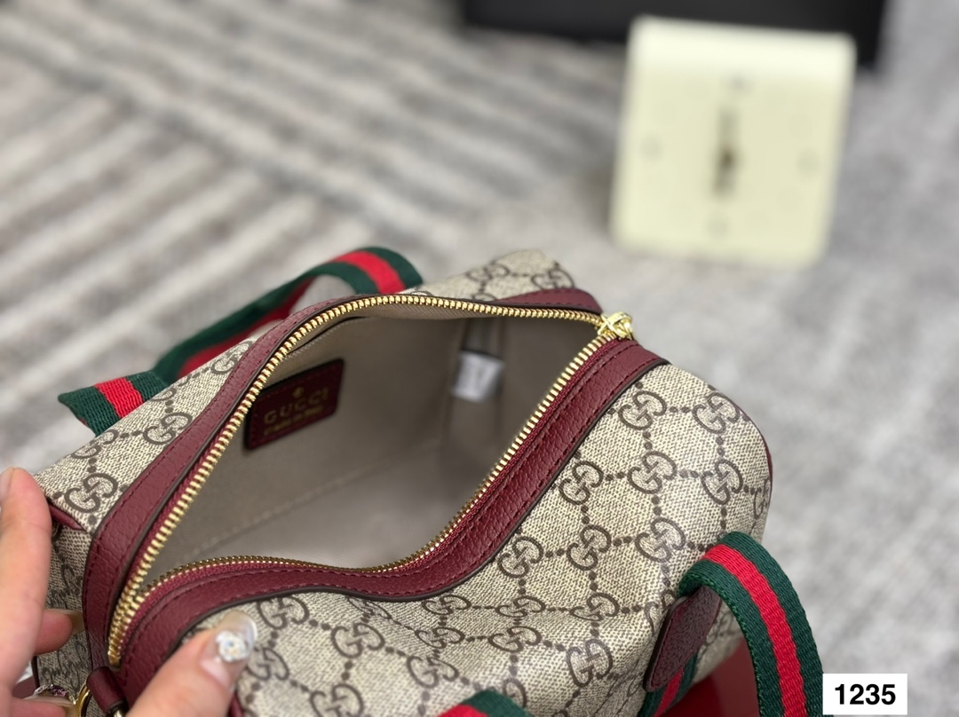 Designer Gucci Boston Pillow Bag