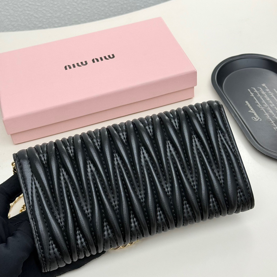 MIUMIU Chain Bag