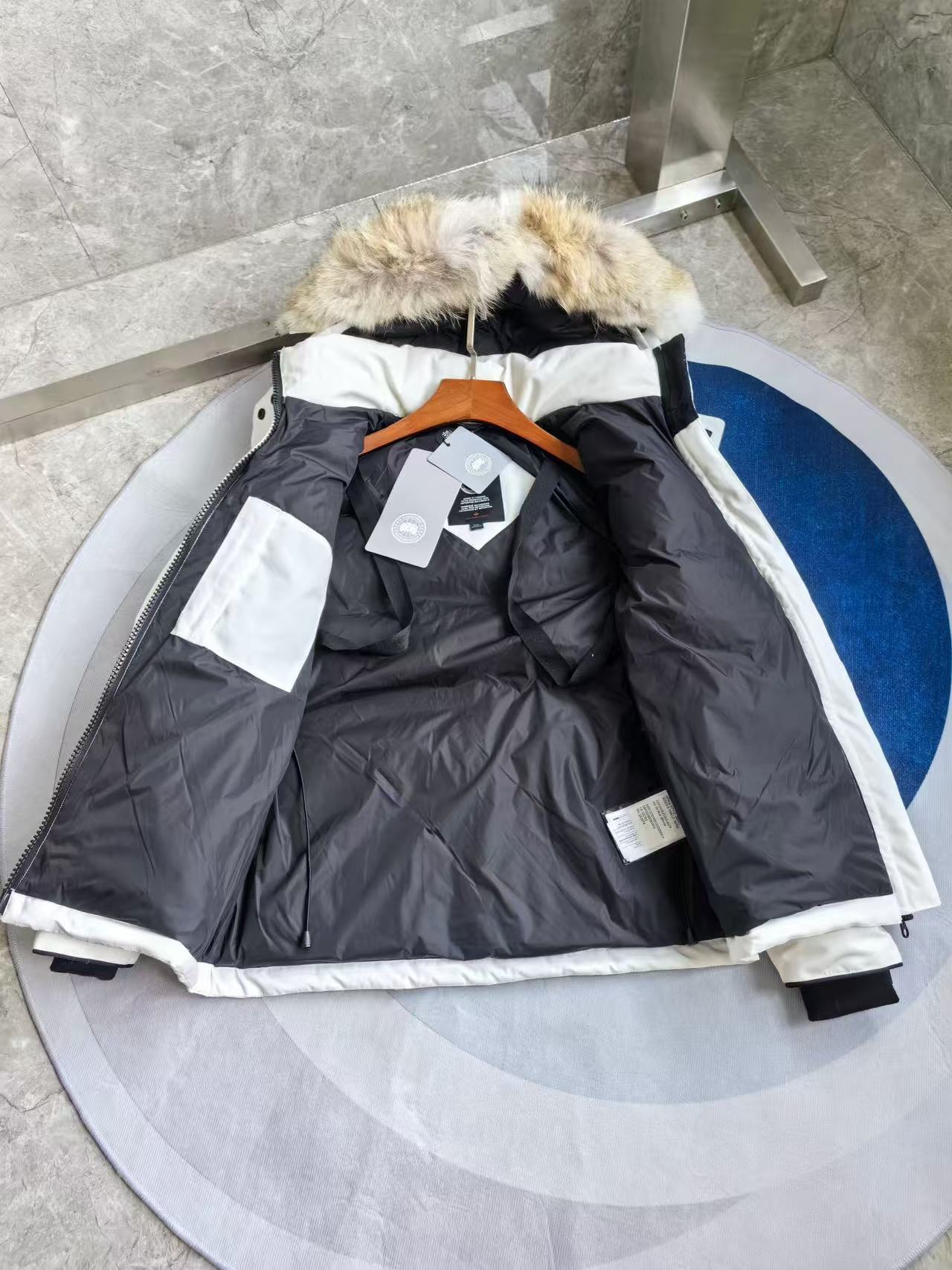 Canada Goose Chelsea down jacket