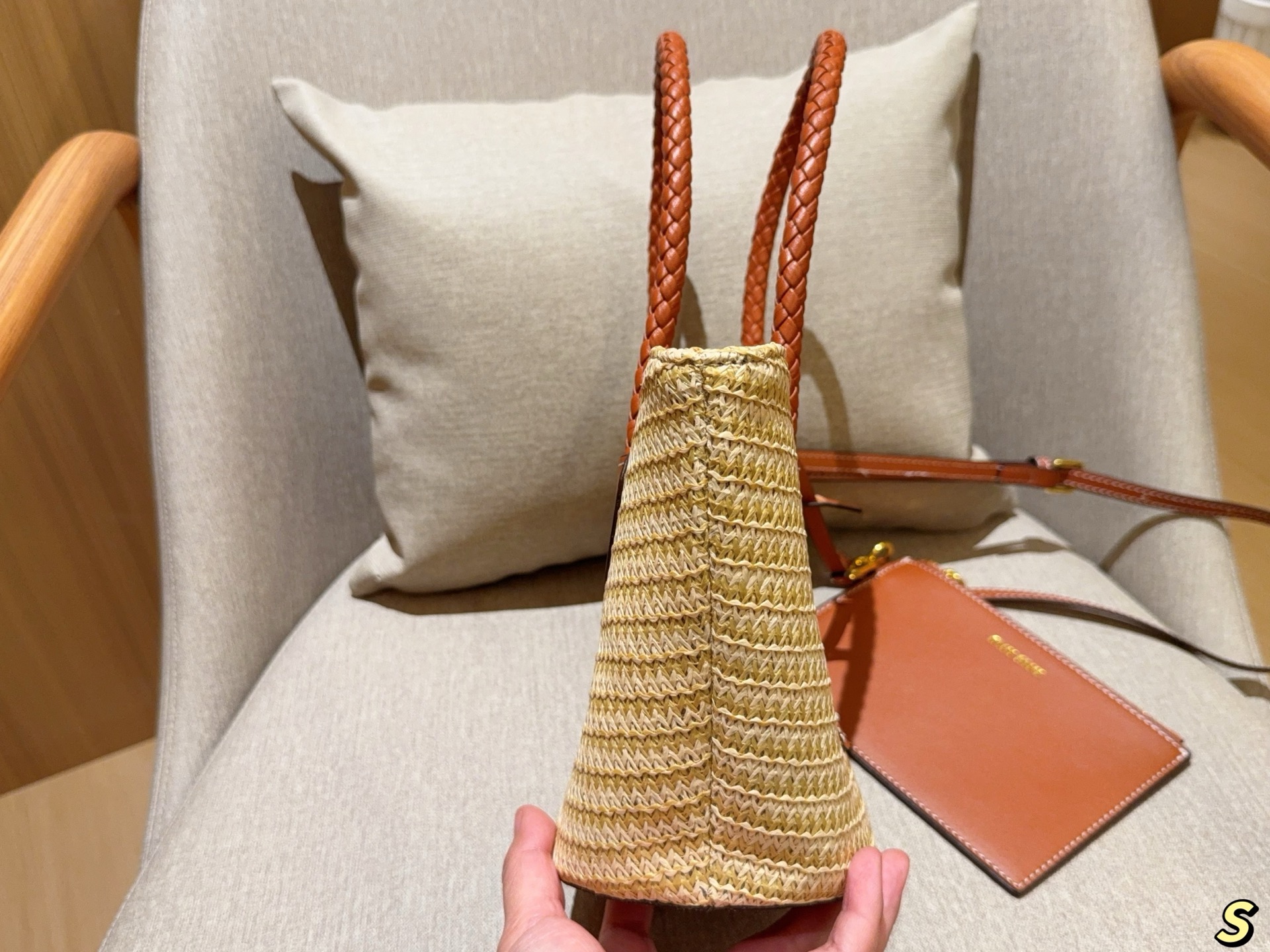 MIUMIU straw woven bag
