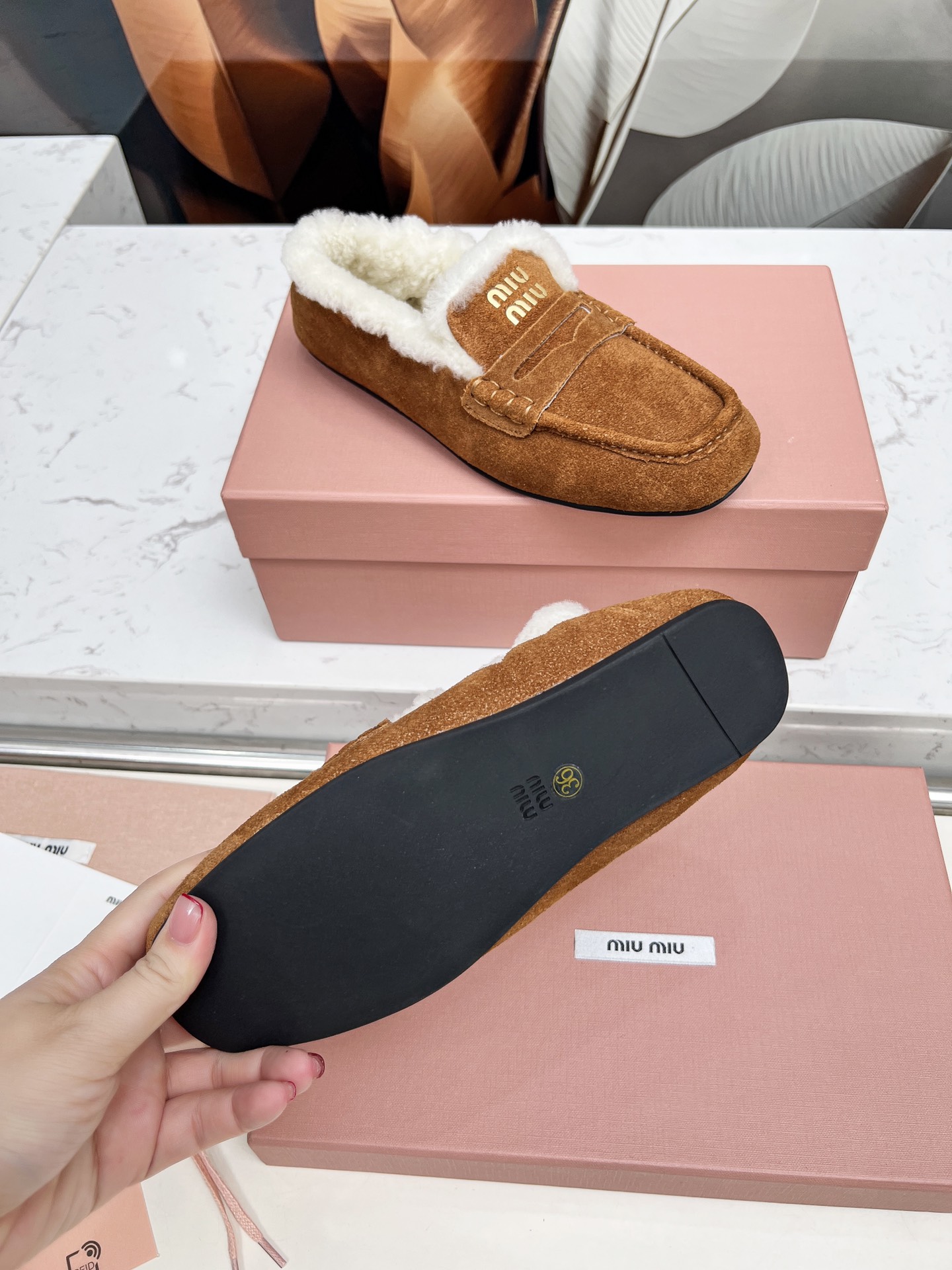 miumiu New one-piece lazy slippers shoes