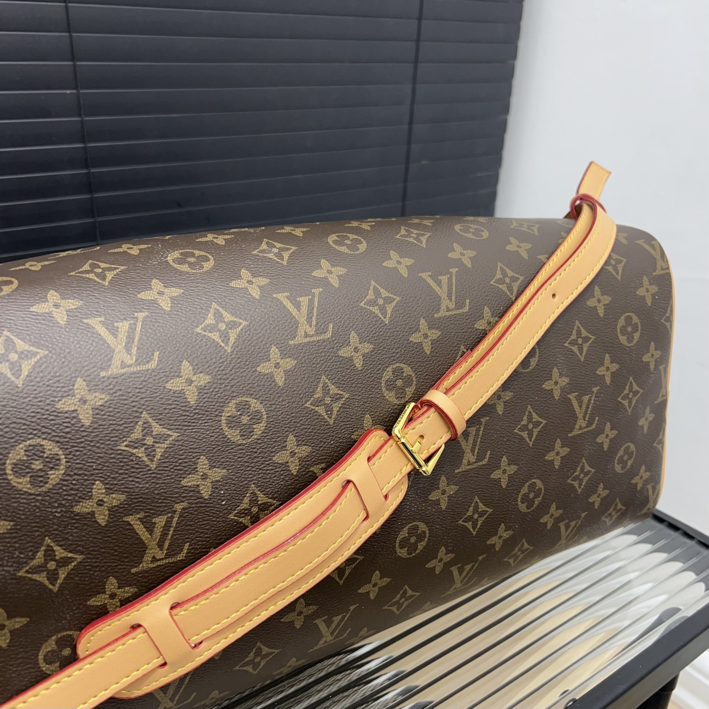 LV Louis Vuitton Speedy 40 Travel Bag Pillow Case shoulder bag