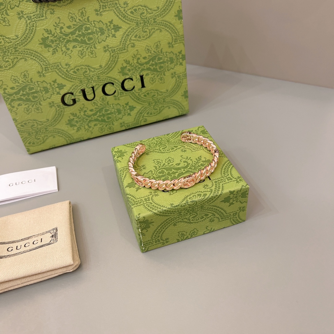 GUCCI bracelet