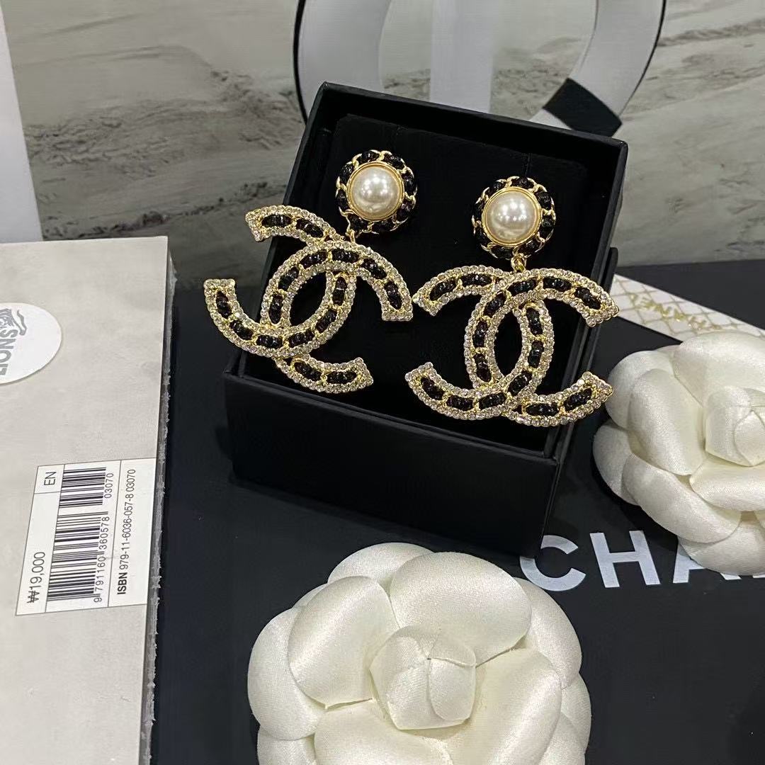 Chanel letter pearl stud earrings