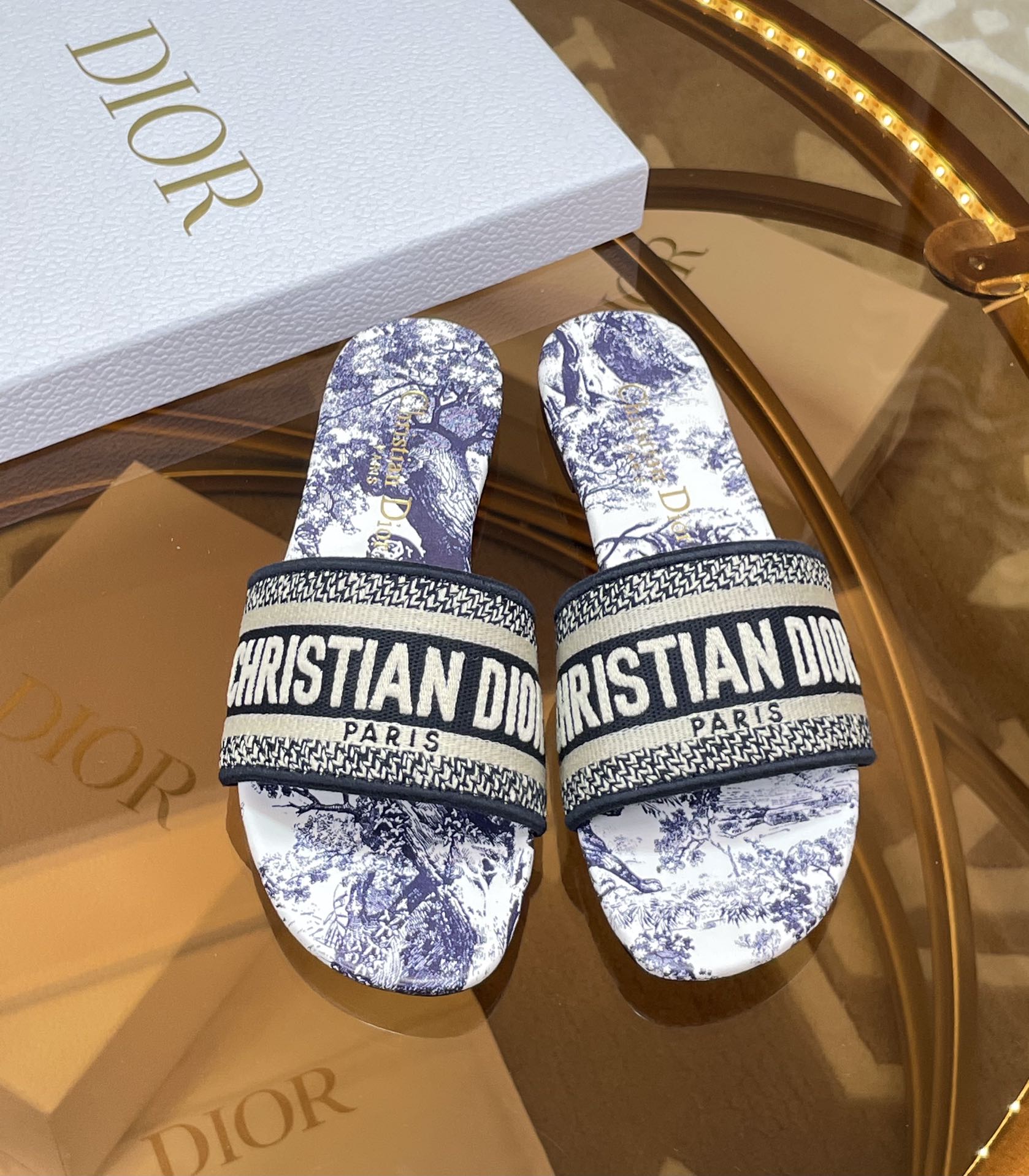 Dior 2021 DWAY CD logo leather Slippers Sandals