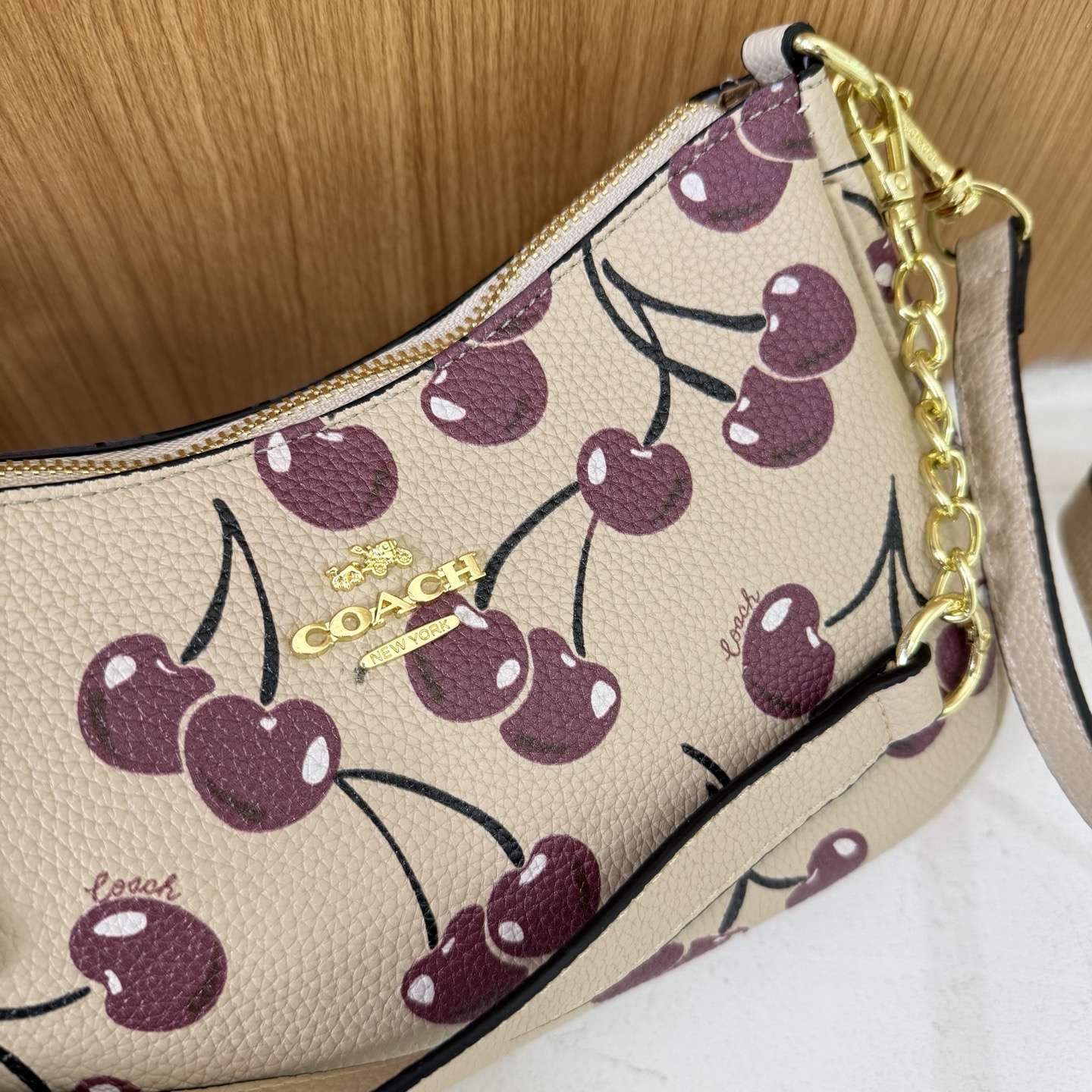 Coach crossbody Bag 8A quality