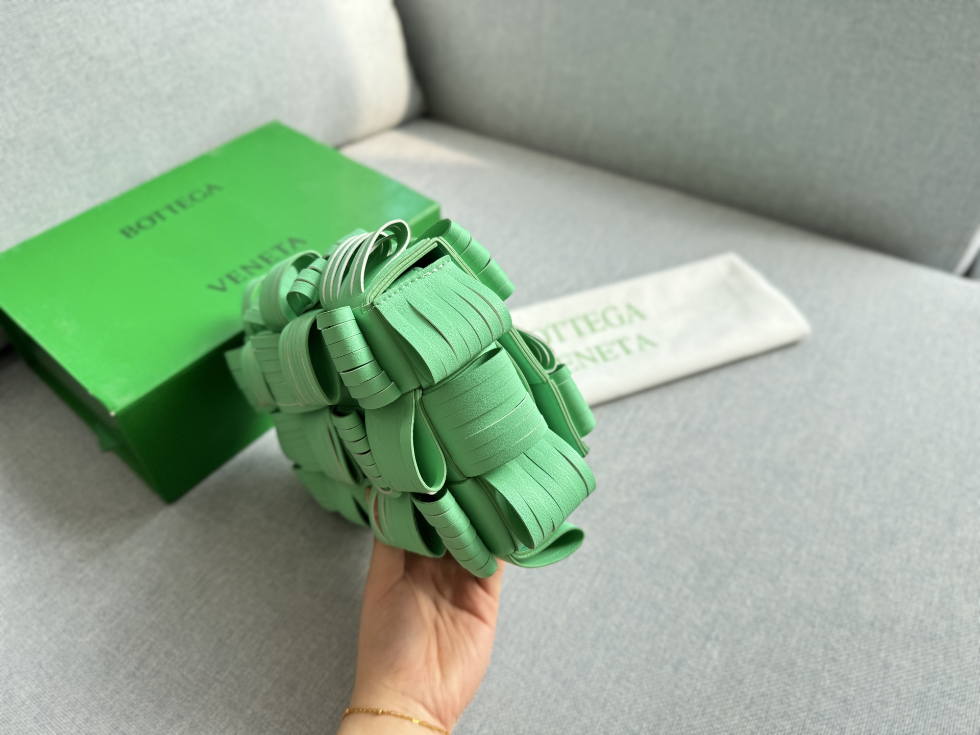 Boteaa Veneta CASSETTE Pillow bag