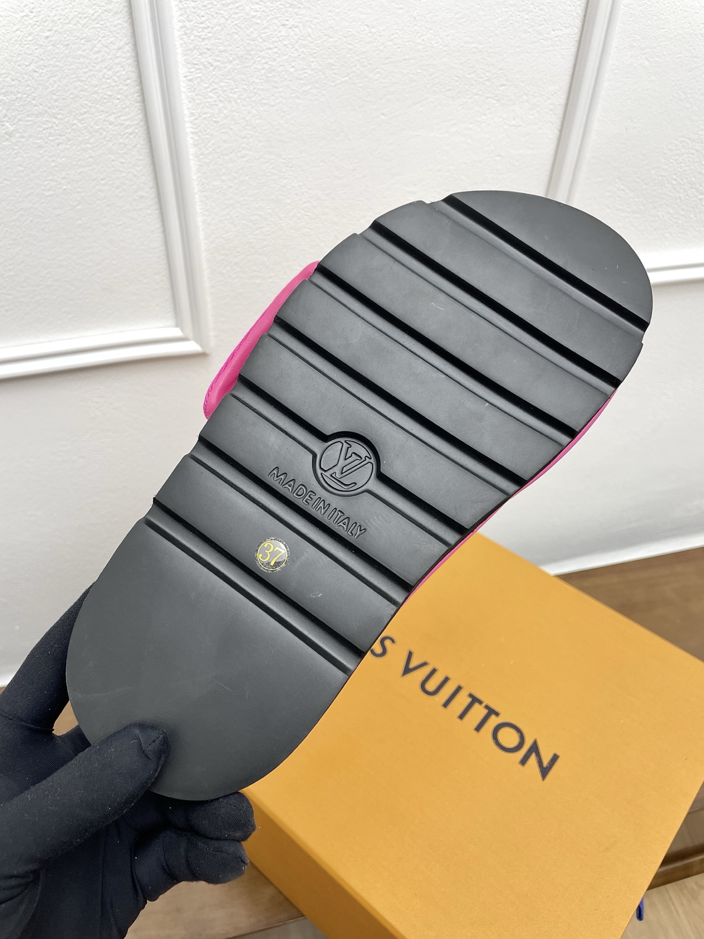 Top version LV slippers unisex