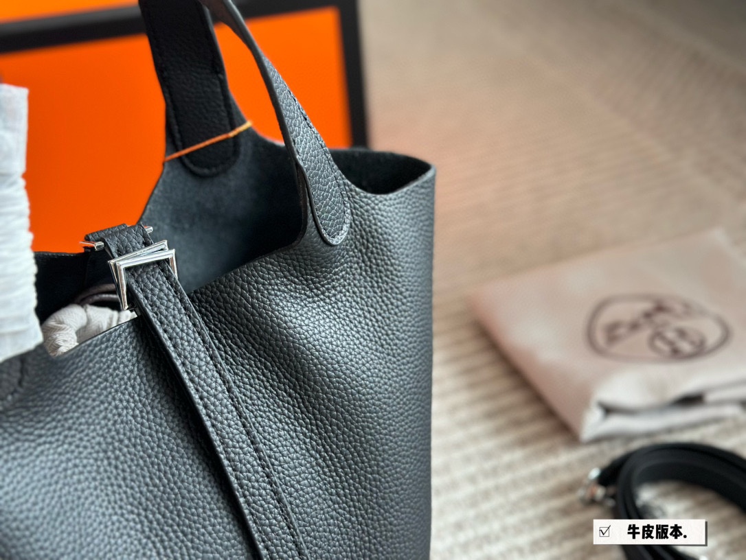 Loewe cowhide handbag