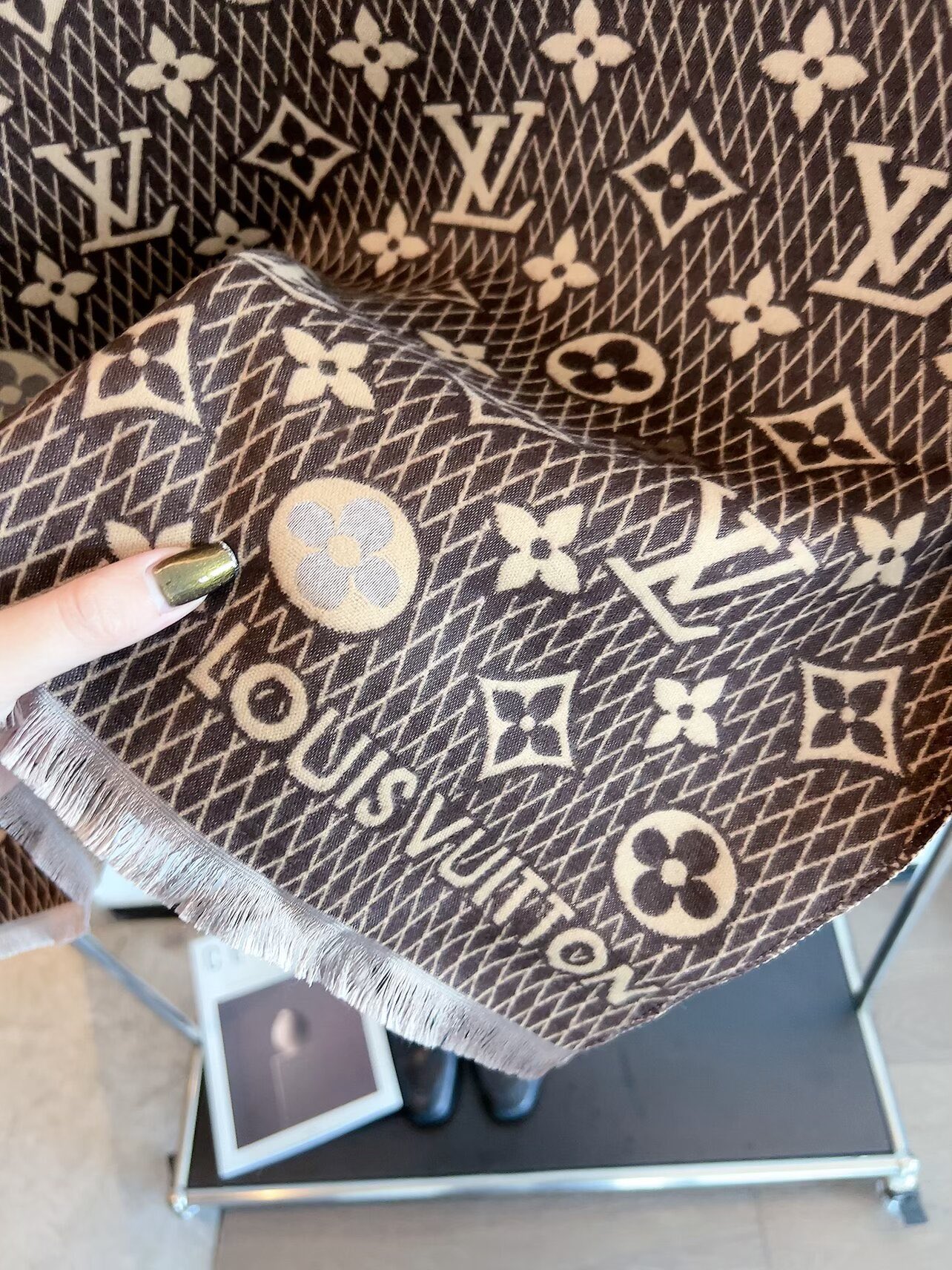 LV fashion scarf