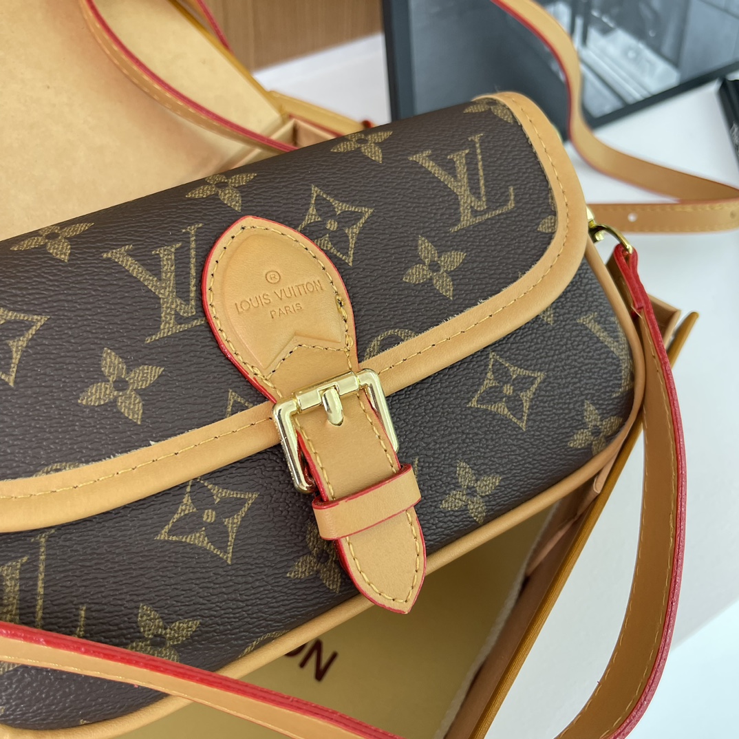 LV crossbody bag 8A quality