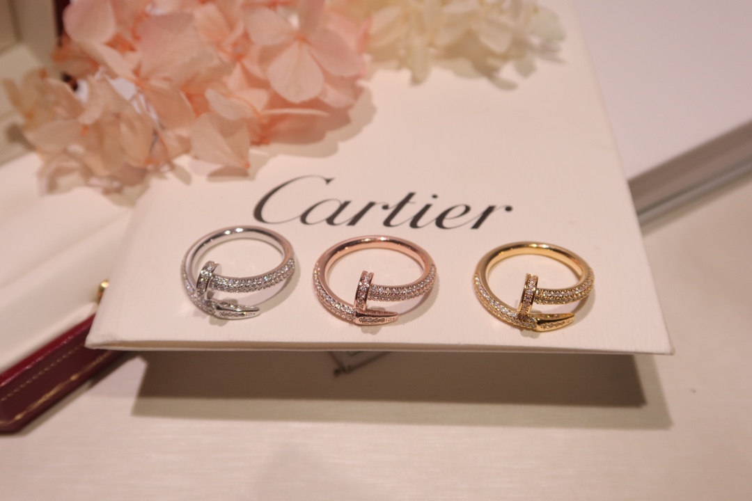 Cartier classic diamond ring