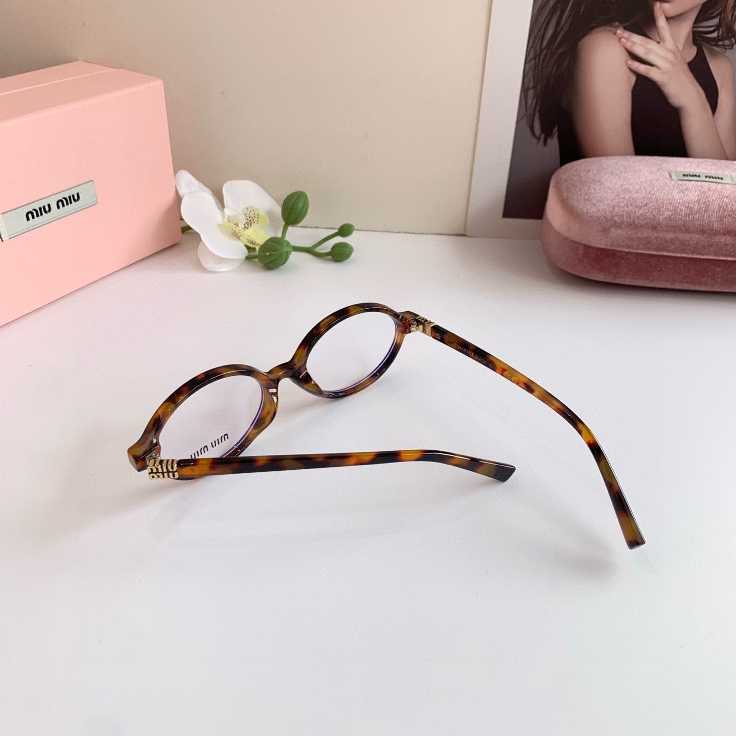 MIUMIU Elliptical Sunglasses