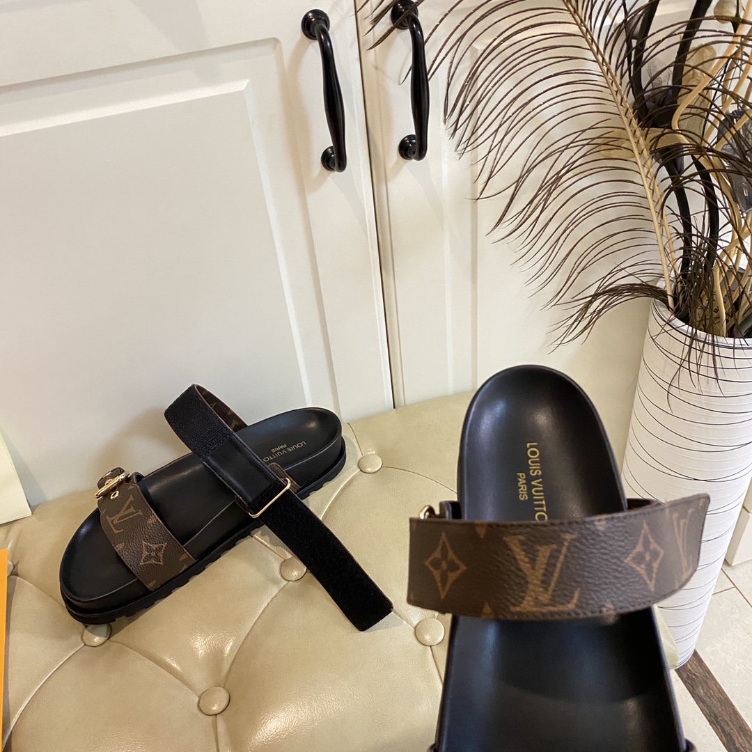 LV sheepskin monogram Slippers Sandals Flip Flops