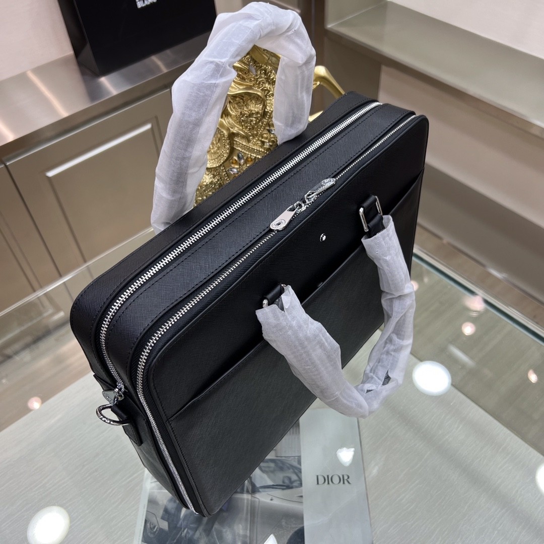 Top version Montblanc International black handbag