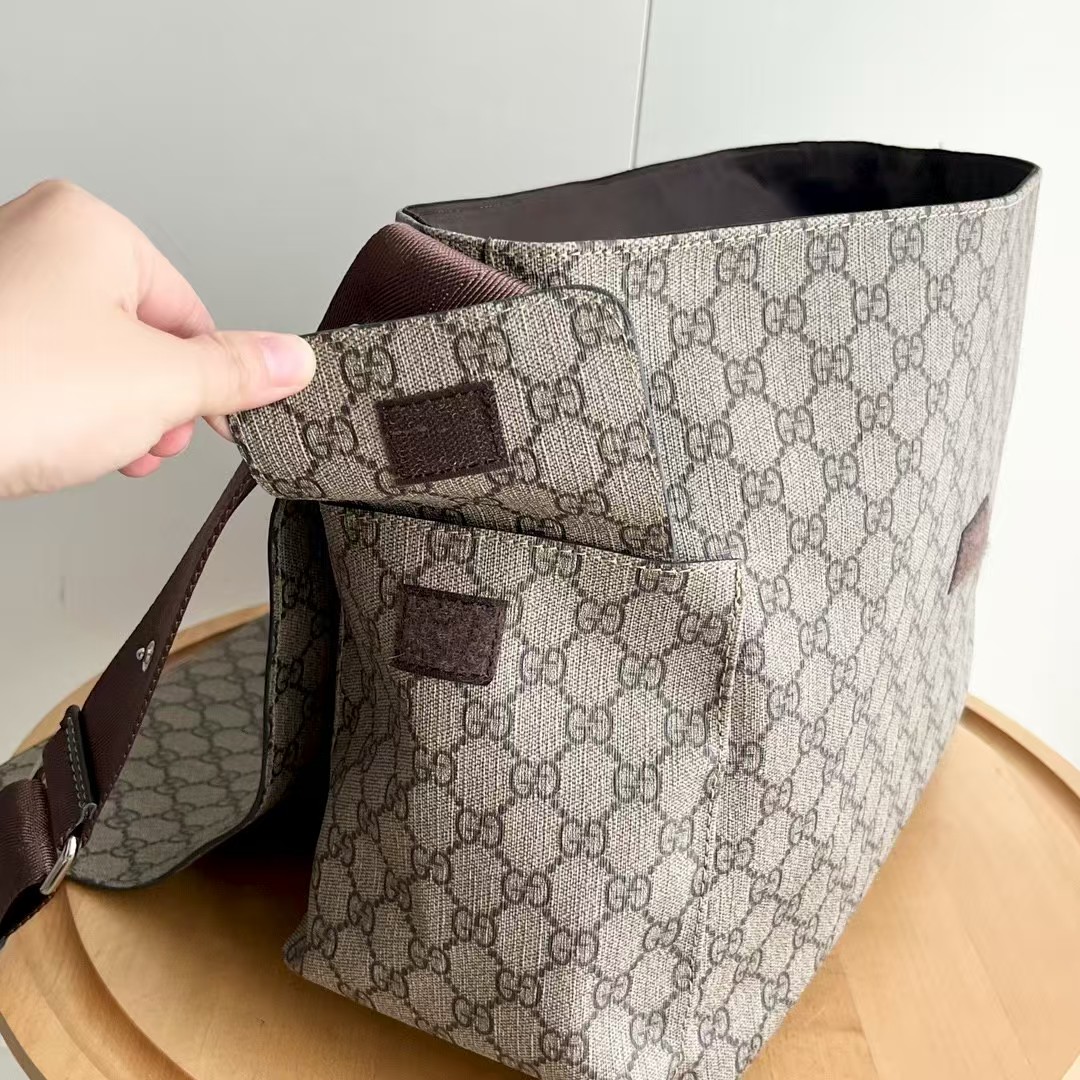 Gucci diaper shoulder crossbody bag
