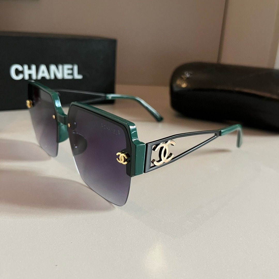 Chanel fashione sunglasses