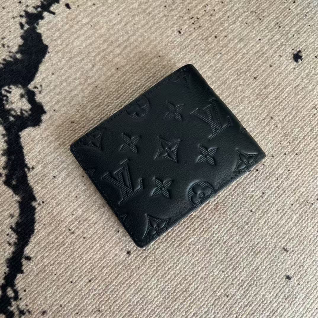 LV Wallet of High Quality