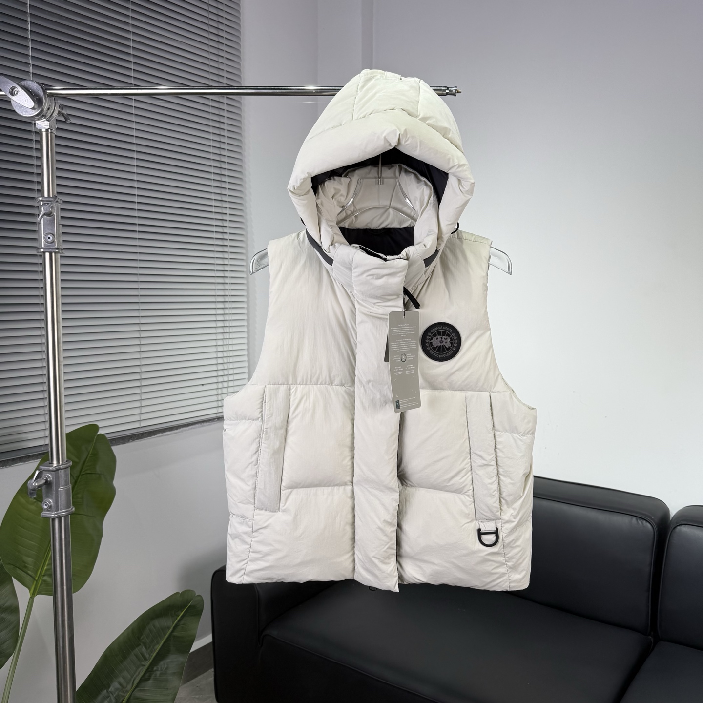 Canada Goose Black Label Junction Short Down Jacket