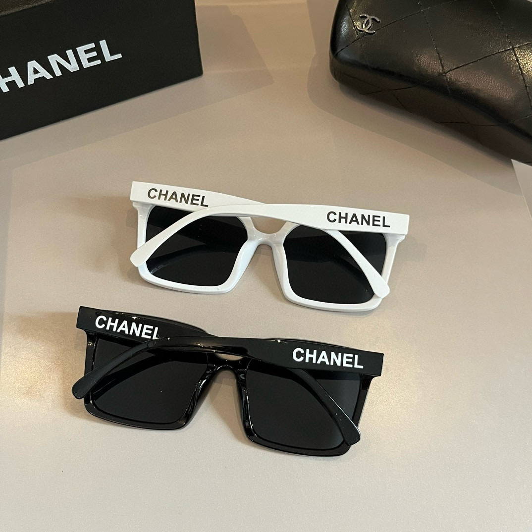 Chanel large-frame sunglasses