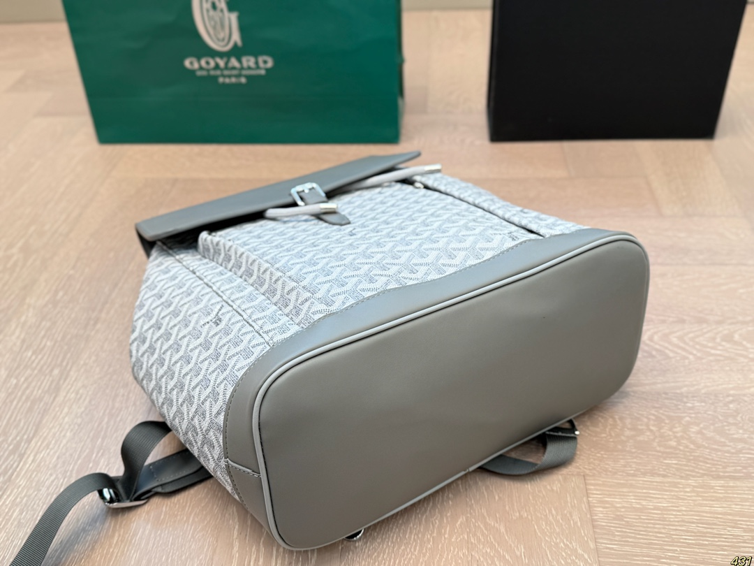 Goyard shoulder backpack