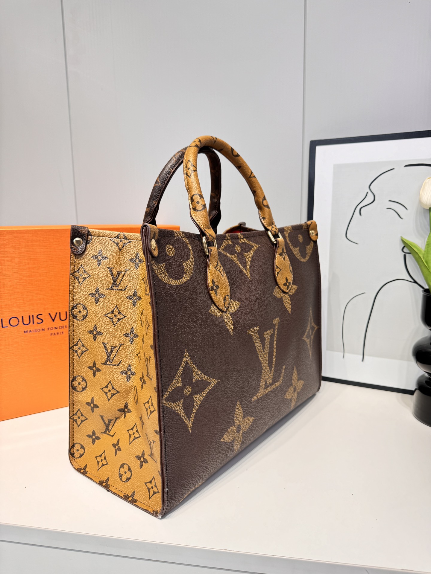 LV onthego tote bag of 8A quality