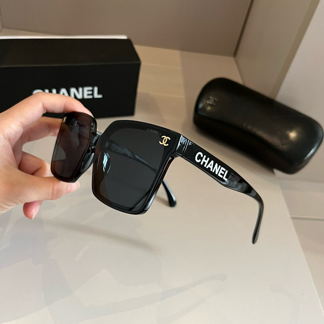 Chanel large-frame sunglasses