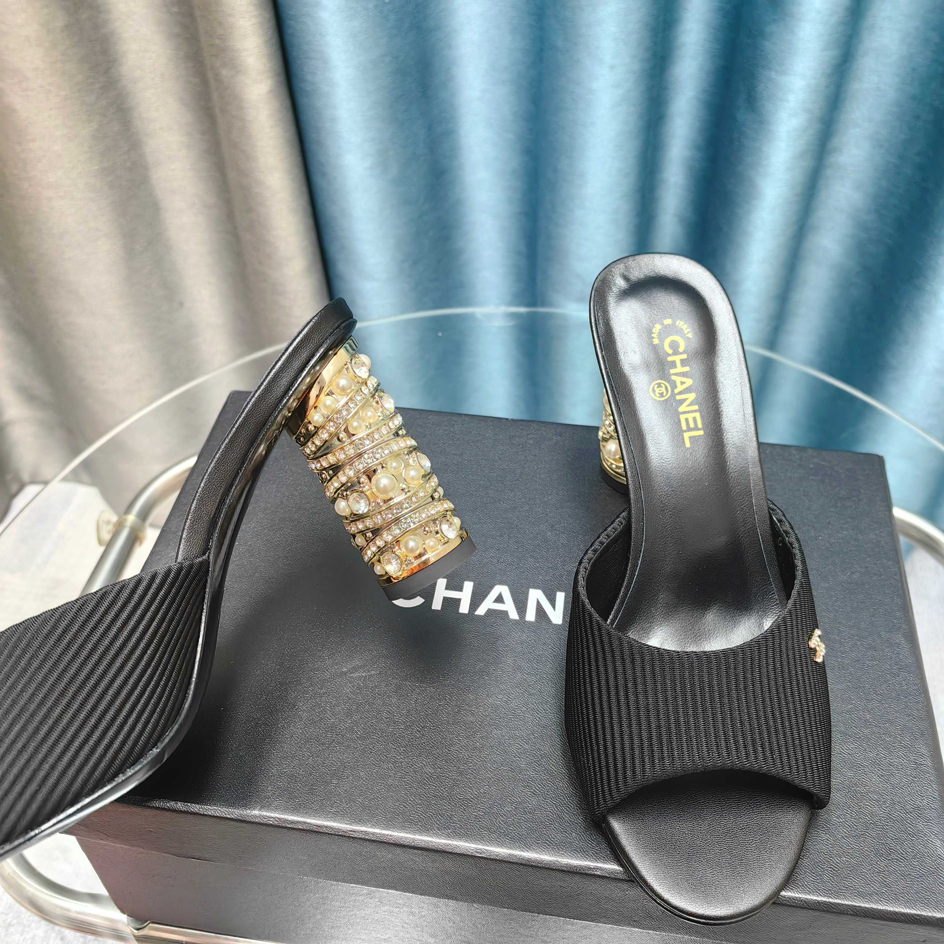 Chanel High-heeled sandals slippers