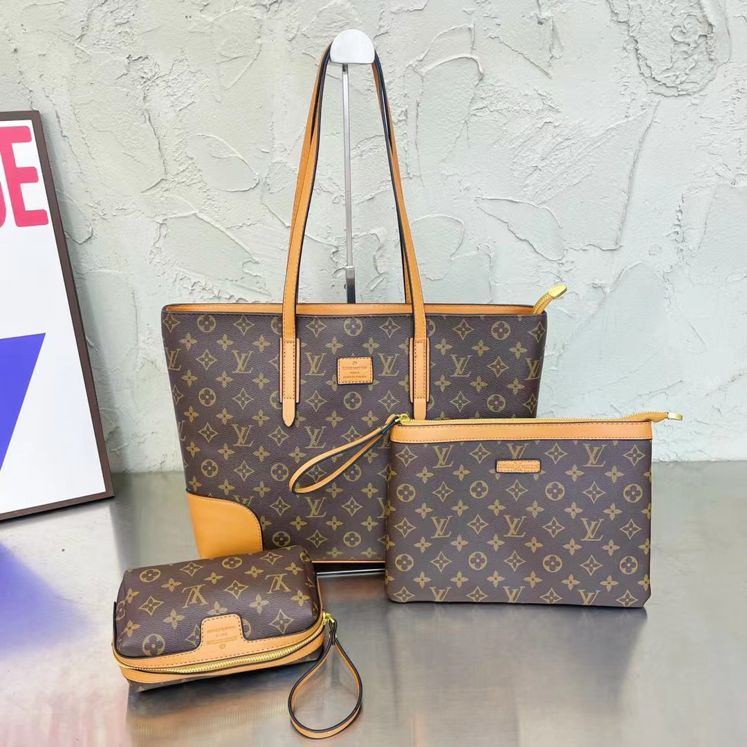 The LV, Gucci, Fendi and DIOR three-piece set is of 8A quality