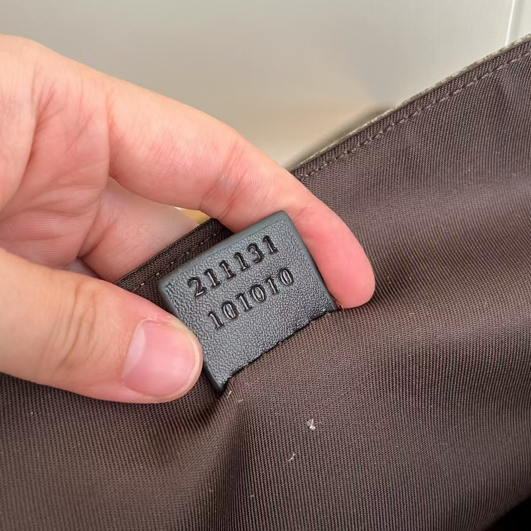 Gucci diaper shoulder crossbody bag